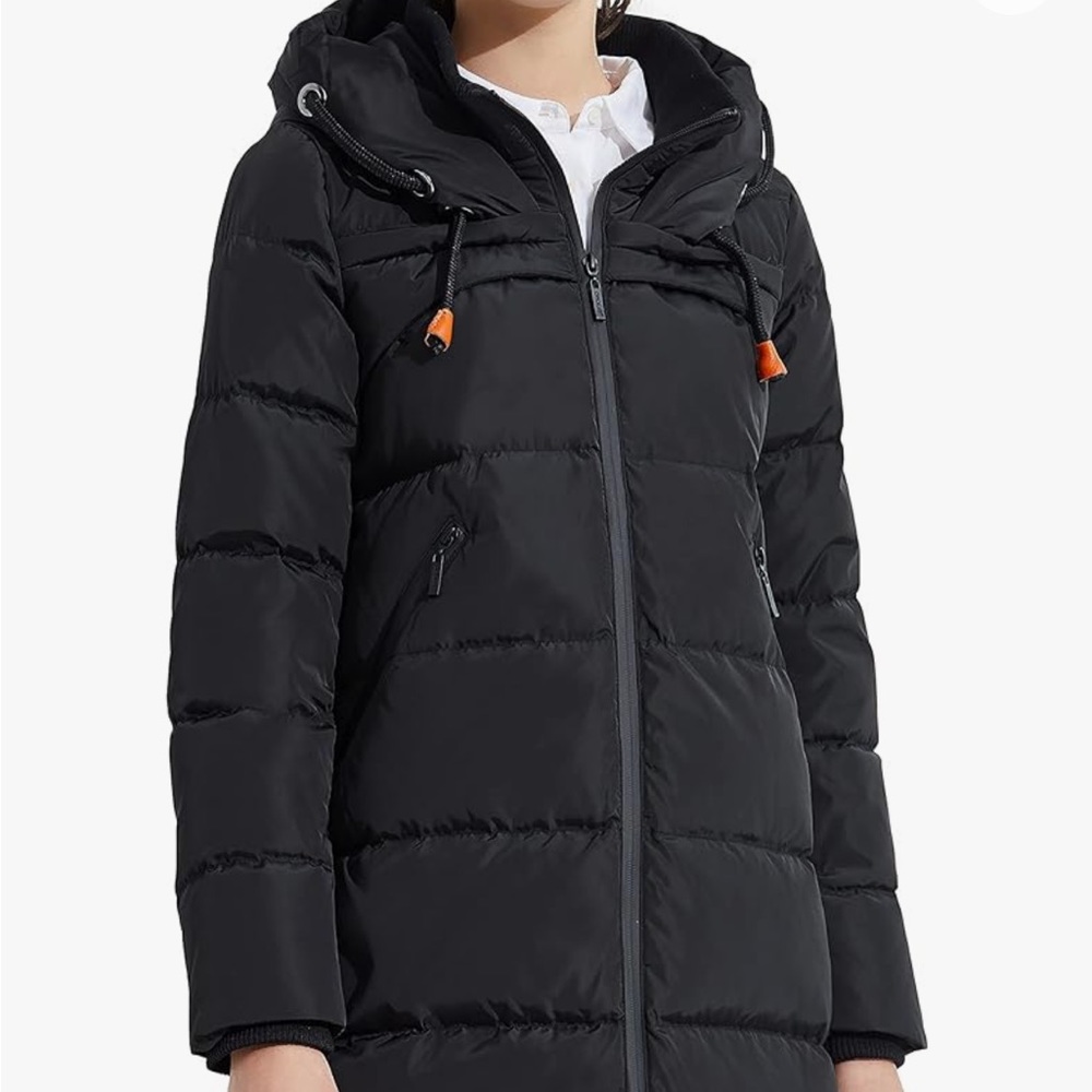 Orolay Women's Thickened Winter Down Coat Hooded Puffer Long Jacket with Pocket